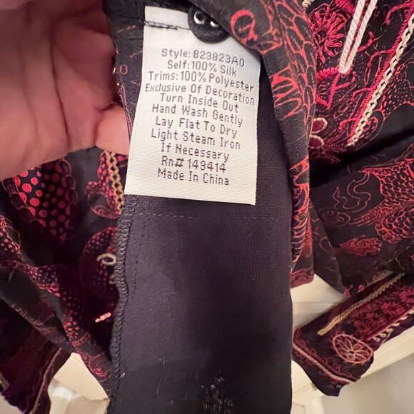 JOHNNY WAS NWT Biya Belina 100% Silk Embroidered Top Boho Chic. Womens Large - Picture 6 of 6